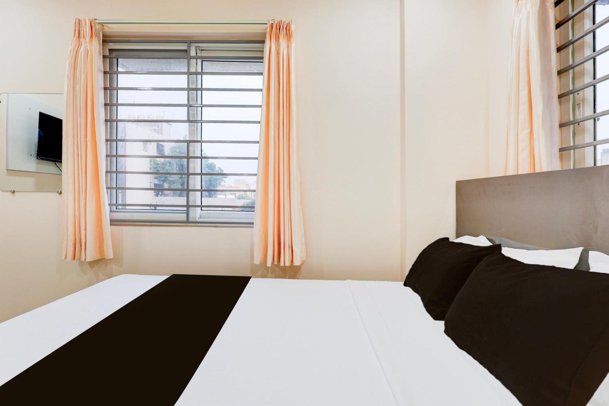 Super Townhouse Mvp Sector With Kailasagiri Hill View Pedda Waltair Εξωτερικό φωτογραφία